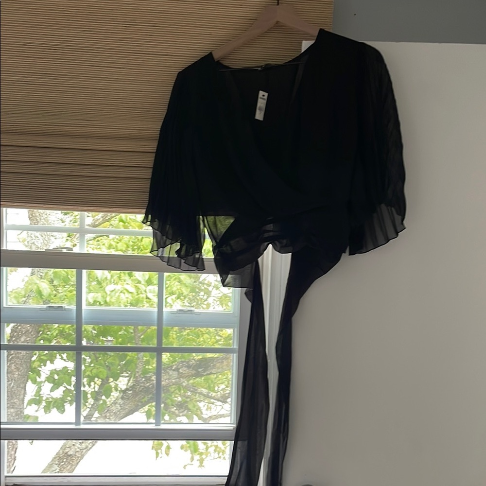 Express Black Puff Sleeve Crop Blouse